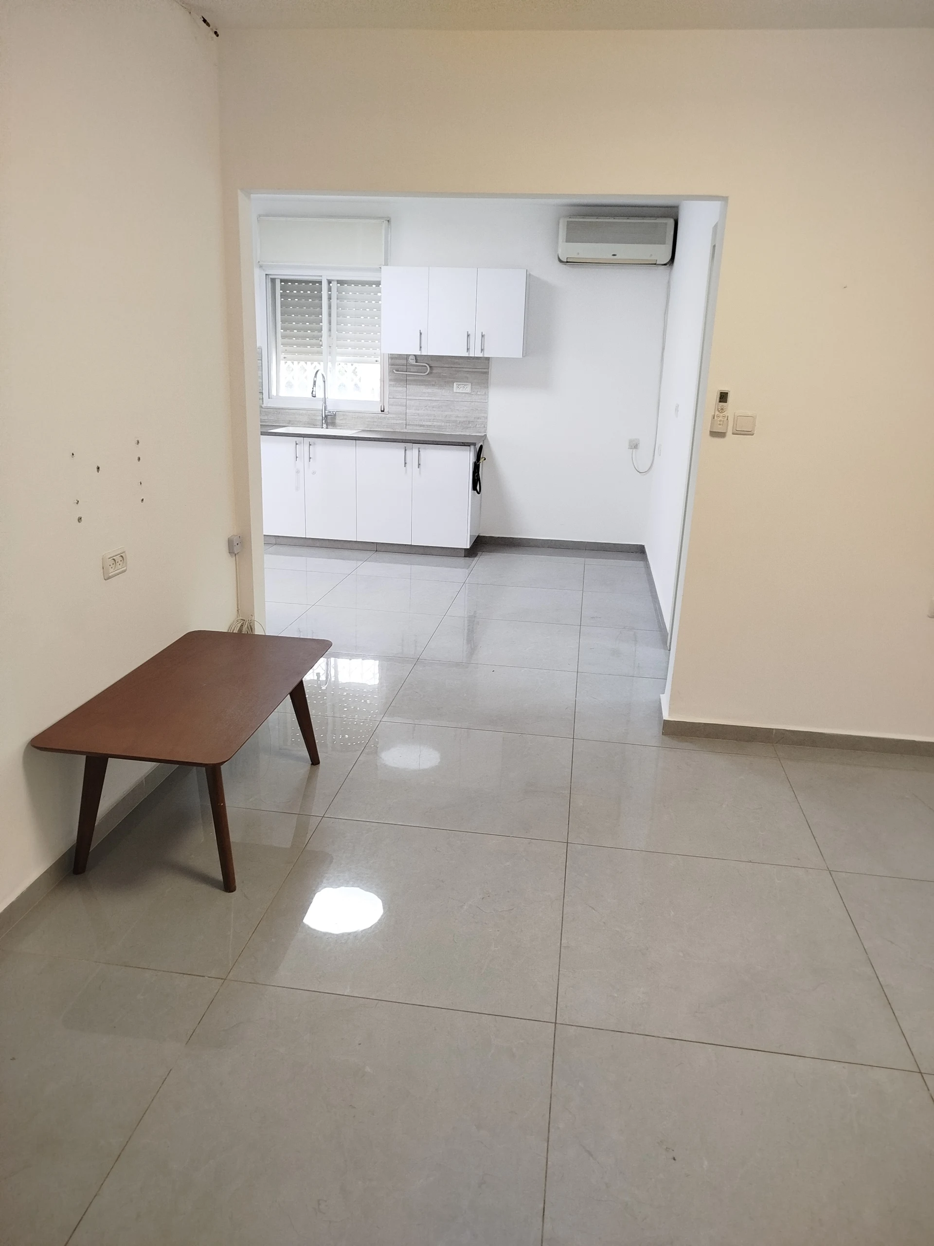 מפרטי ללא תיווך ! להשכרה קומה שניה בקוטג' במקום שקט האיכותי , משופצת לאחרונה , 4