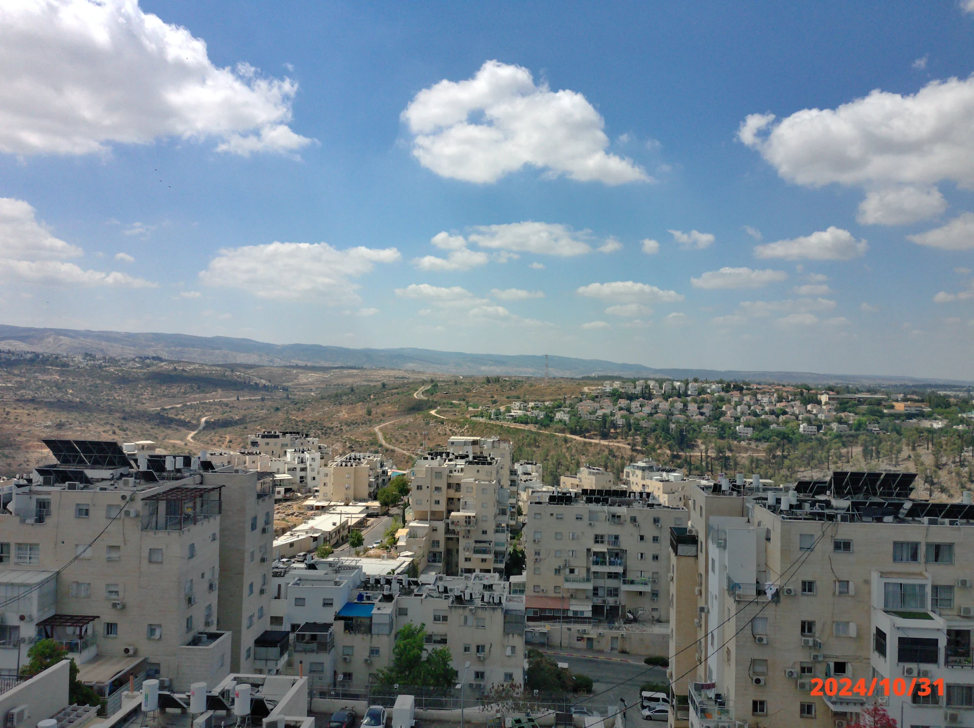 דירת 7 חדרים מיוחדת במצב מעולה ב-מודיעין עילית