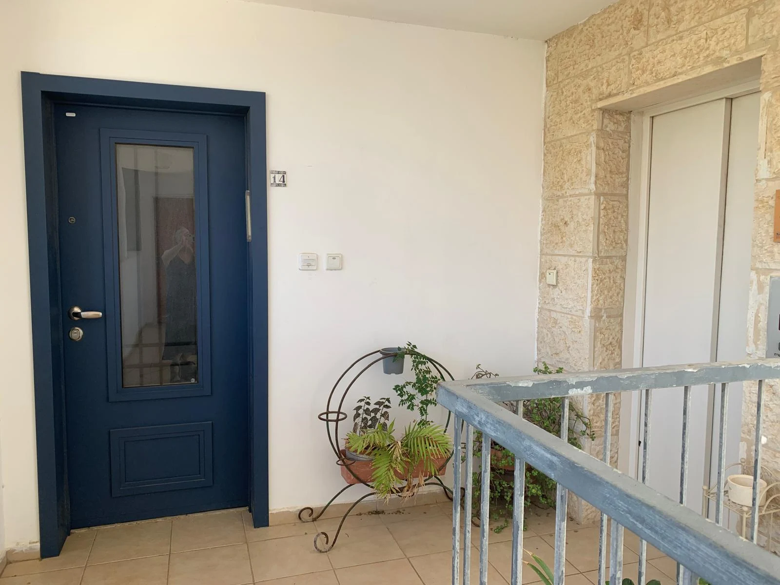 ב״שכונת בוכמן״ היקרתית, דירת 4 וחצי חדרים חמודה ונוחה( עם ממ״ד), 130 מ״ר, 3 כיוו