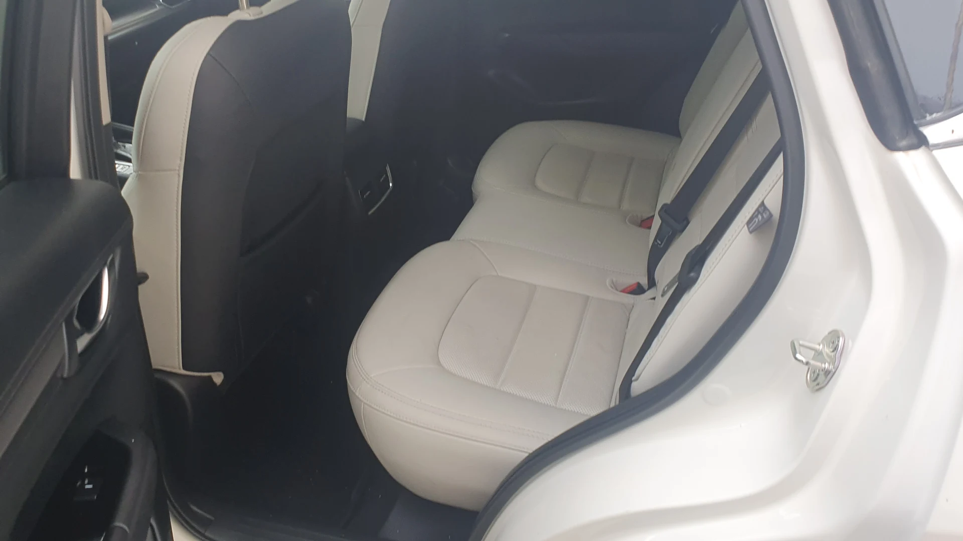 למכירה מאזדה cx5 2024 יד ראשונה 00 נהג מבוגר יחיד עשה רק 12000 נסיעות כמעט רק בע